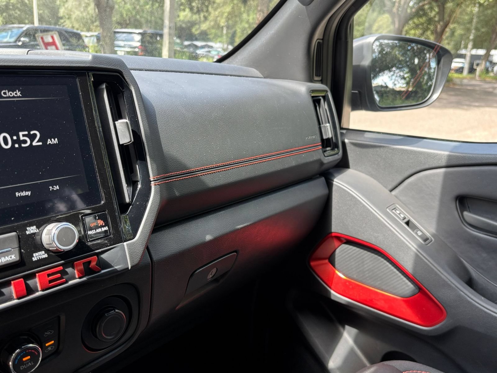 Used 2026 Nissan Frontier PRO-4X AWD/4WD image 35