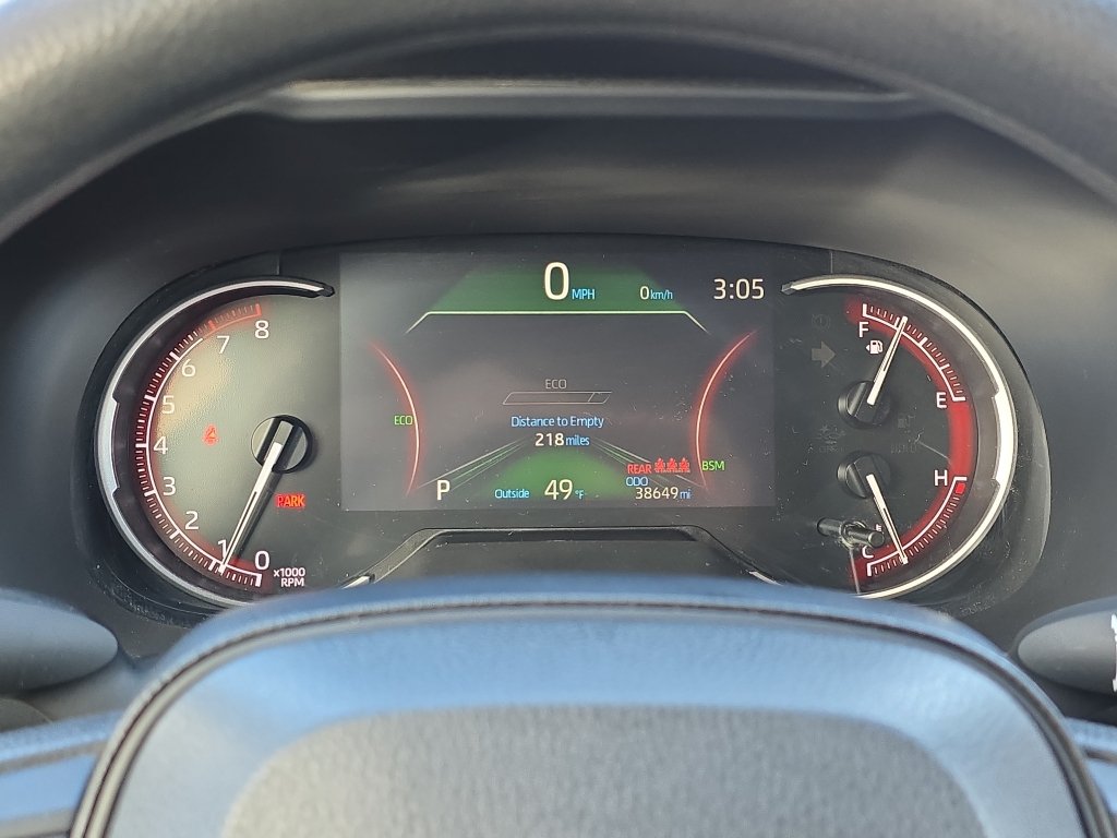 Used 2024 Toyota RAV4 XLE AWD/4WD image 25