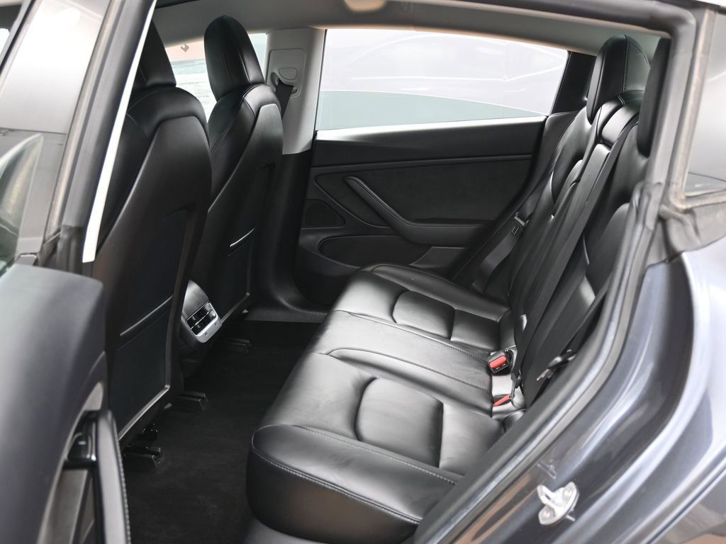 Used 2019 Tesla Model 3 Long Range image 36