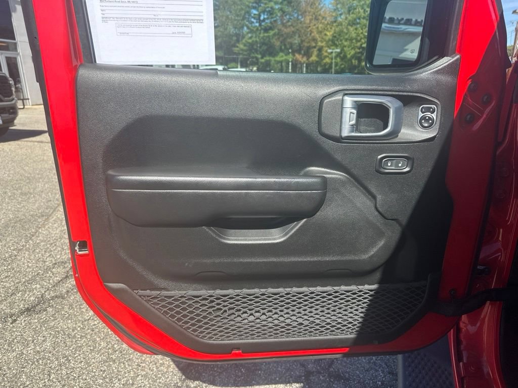 Used 2020 Jeep Wrangler Sport AWD/4WD image 13