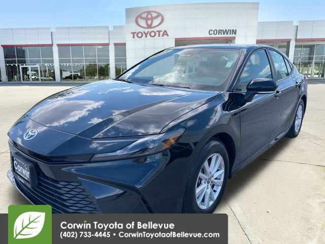 Used 2025 Toyota Camry LE FWD image 7