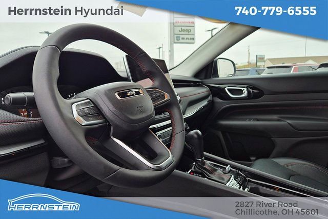 Used 2022 Jeep Compass Trailhawk AWD/4WD image 19