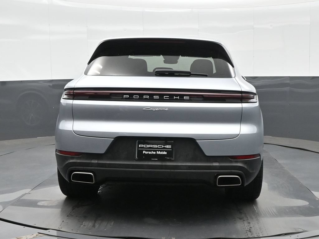 Certified 2026 Porsche Cayenne AWD/4WD image 6