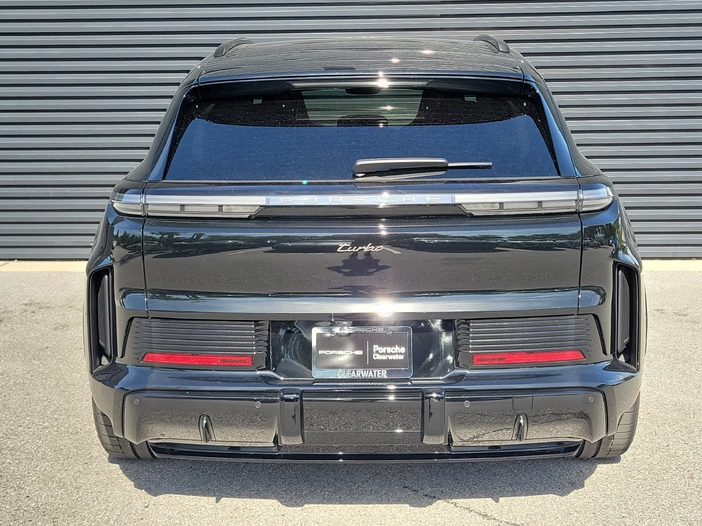 New 2026 Porsche Cayenne Turbo AWD/4WD image 6