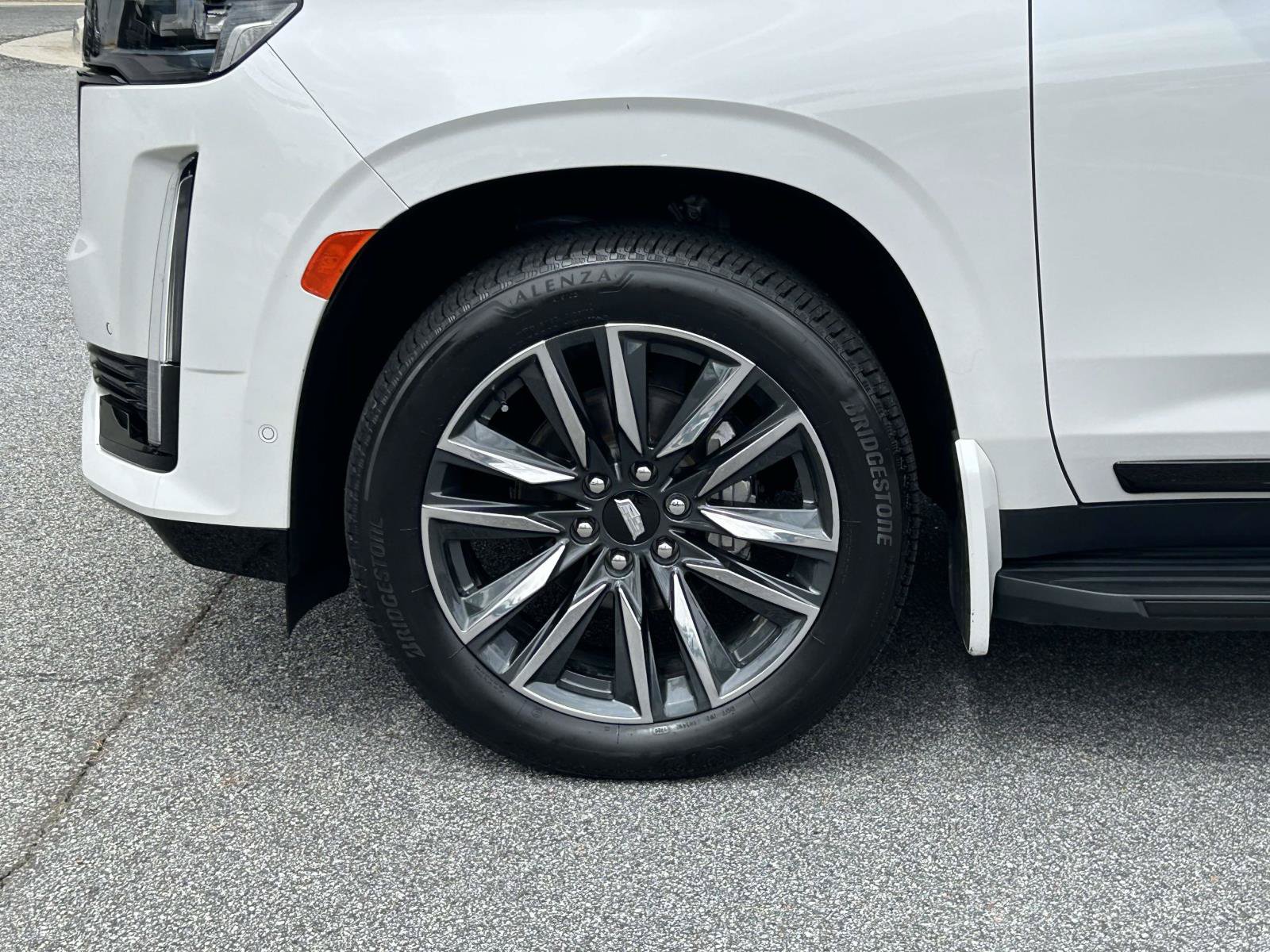 Certified 2023 Cadillac Escalade Sport AWD/4WD image 8
