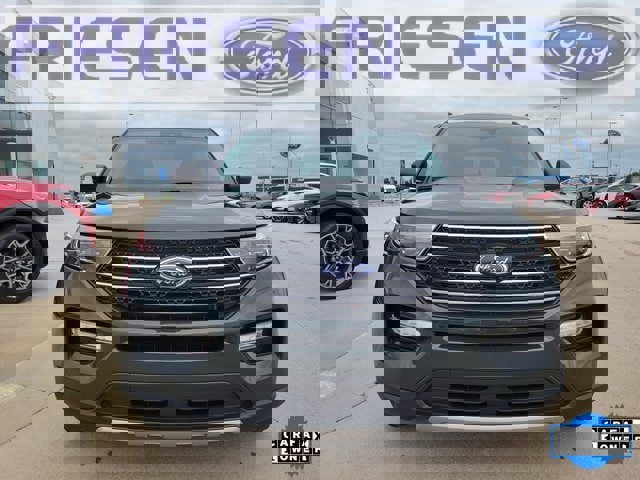 Used 2023 Ford Explorer XLT w/ Equipment Group 202A image 2