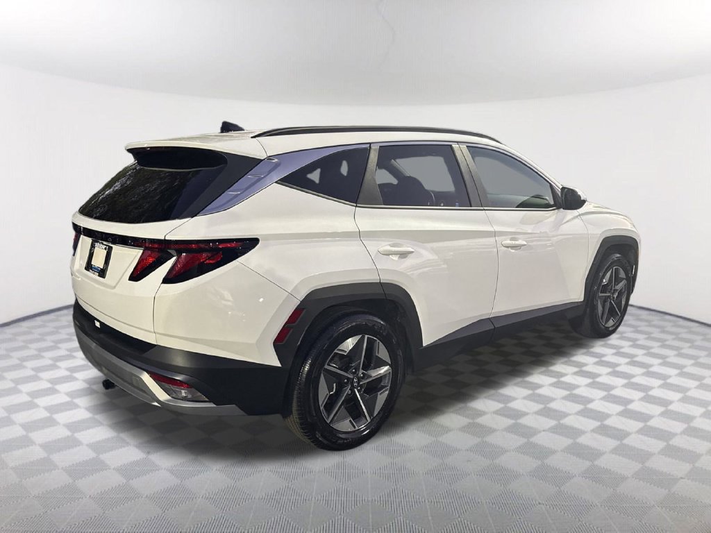 Used 2025 Hyundai Tucson SEL FWD image 5