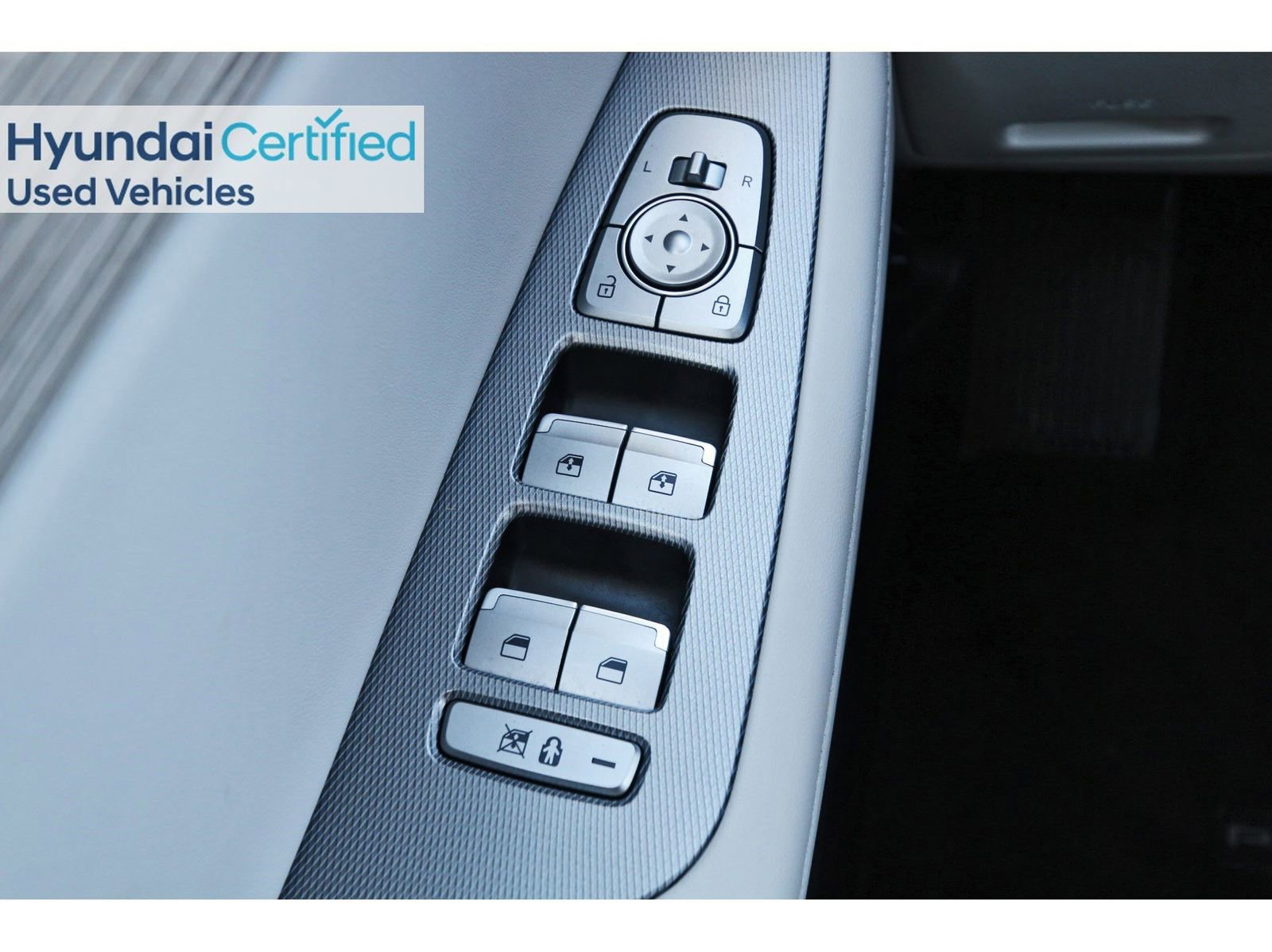 Used 2021 Hyundai Palisade Limited w/ Cargo Package image 24