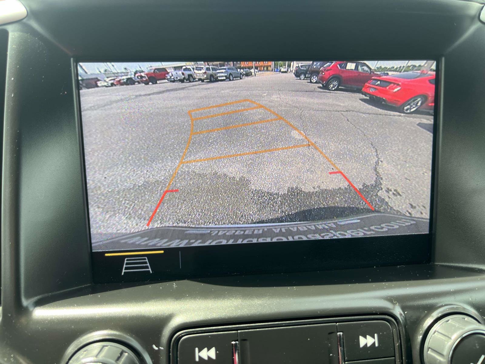 Used 2020 GMC Terrain SLE w/ Driver Convenience Package FWD image 16