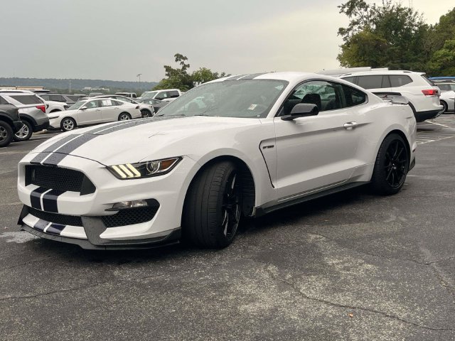 Certified 2019 Ford Mustang Shelby GT350 w/ Technology Package RWD image 9