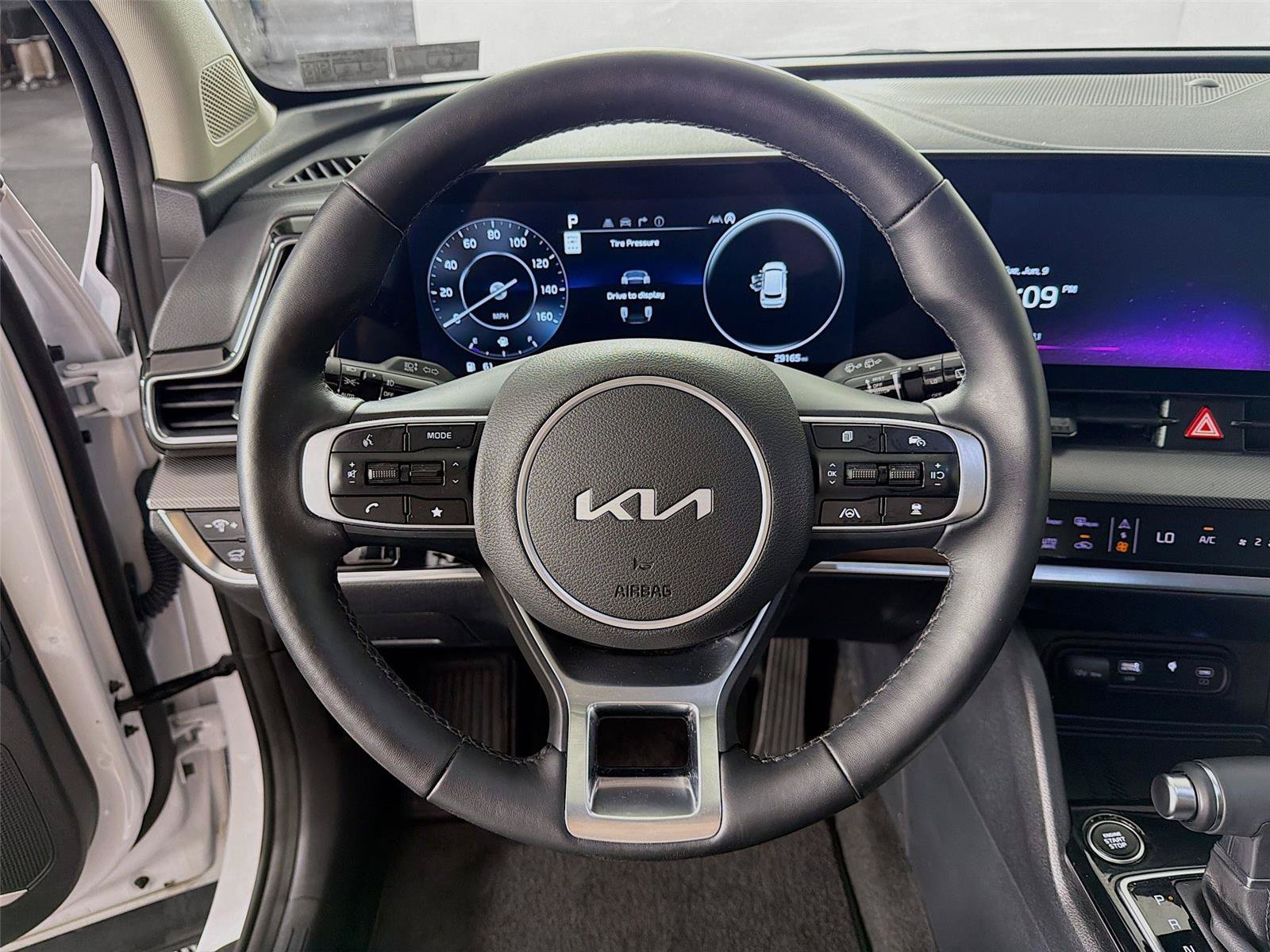 Used 2025 Kia Sportage SX AWD/4WD image 3
