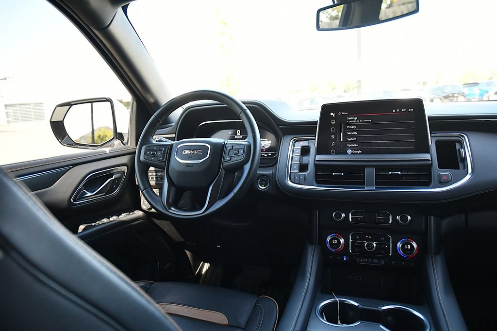 Used 2024 GMC Yukon AT4 w/ AT4 Premium Package AWD/4WD image 34