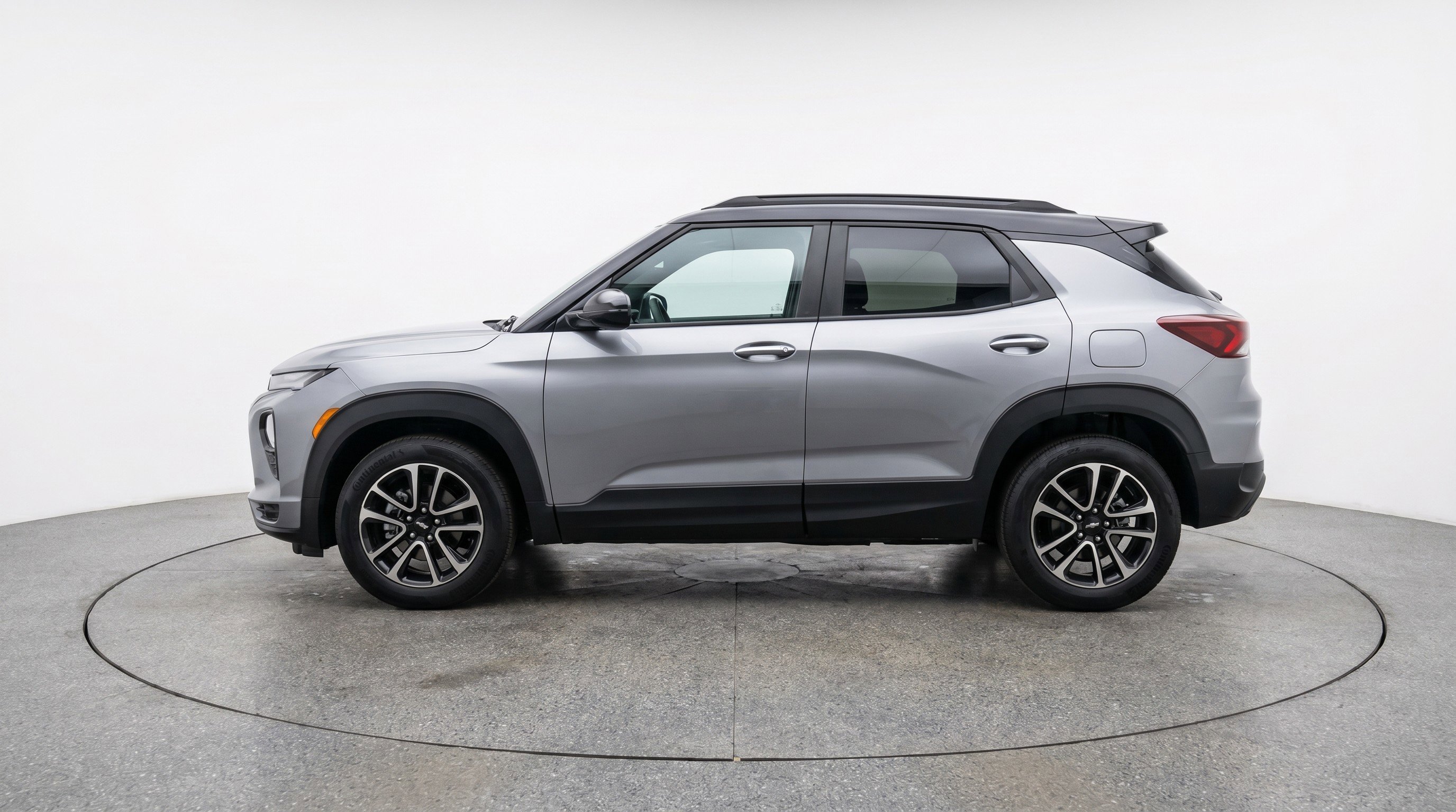 Used 2025 Chevrolet TrailBlazer LT FWD image 5