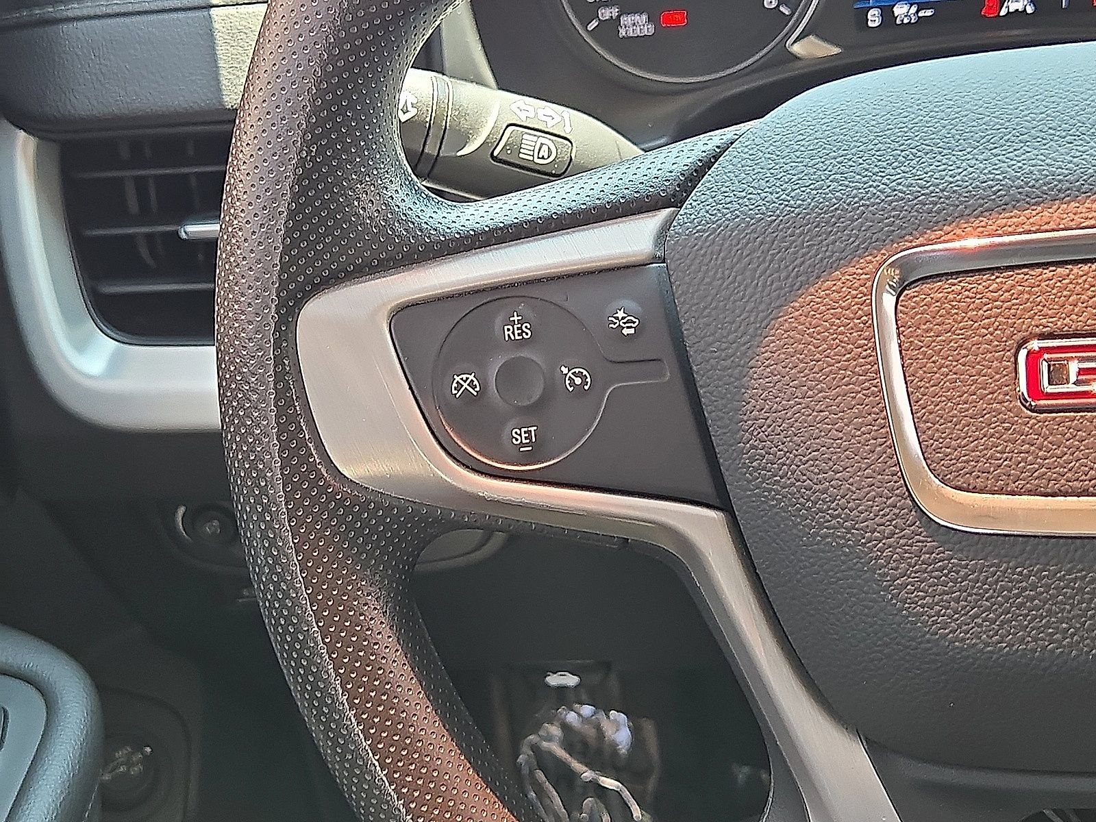 Used 2022 GMC Terrain SLE w/ Driver Convenience Package AWD/4WD image 20