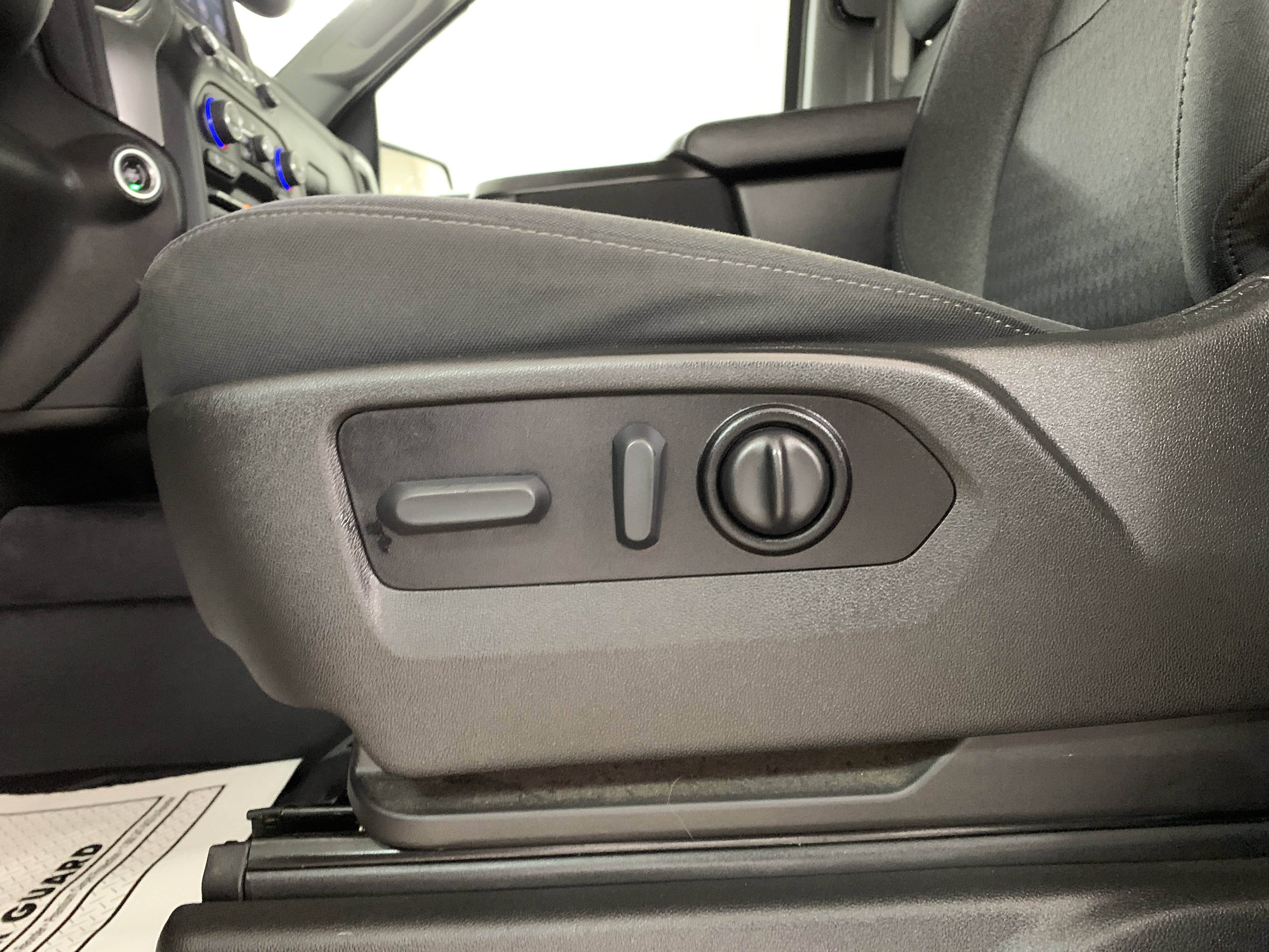 Used 2022 Chevrolet Silverado 1500 RST image 12