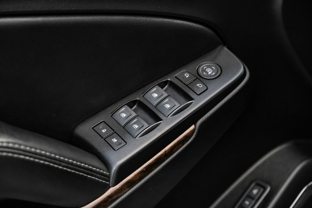 Used 2018 Chevrolet Suburban LT image 47