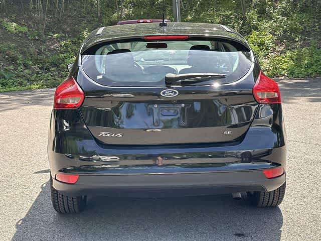Used 2018 Ford Focus SE FWD image 4