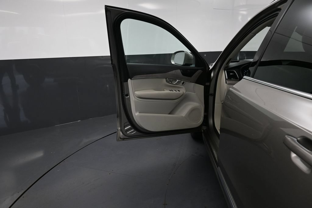 Used 2021 Volvo XC90 T6 Inscription AWD/4WD image 29
