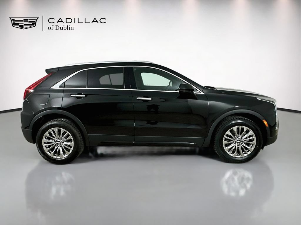 Used 2024 Cadillac XT4 Premium Luxury FWD image 4