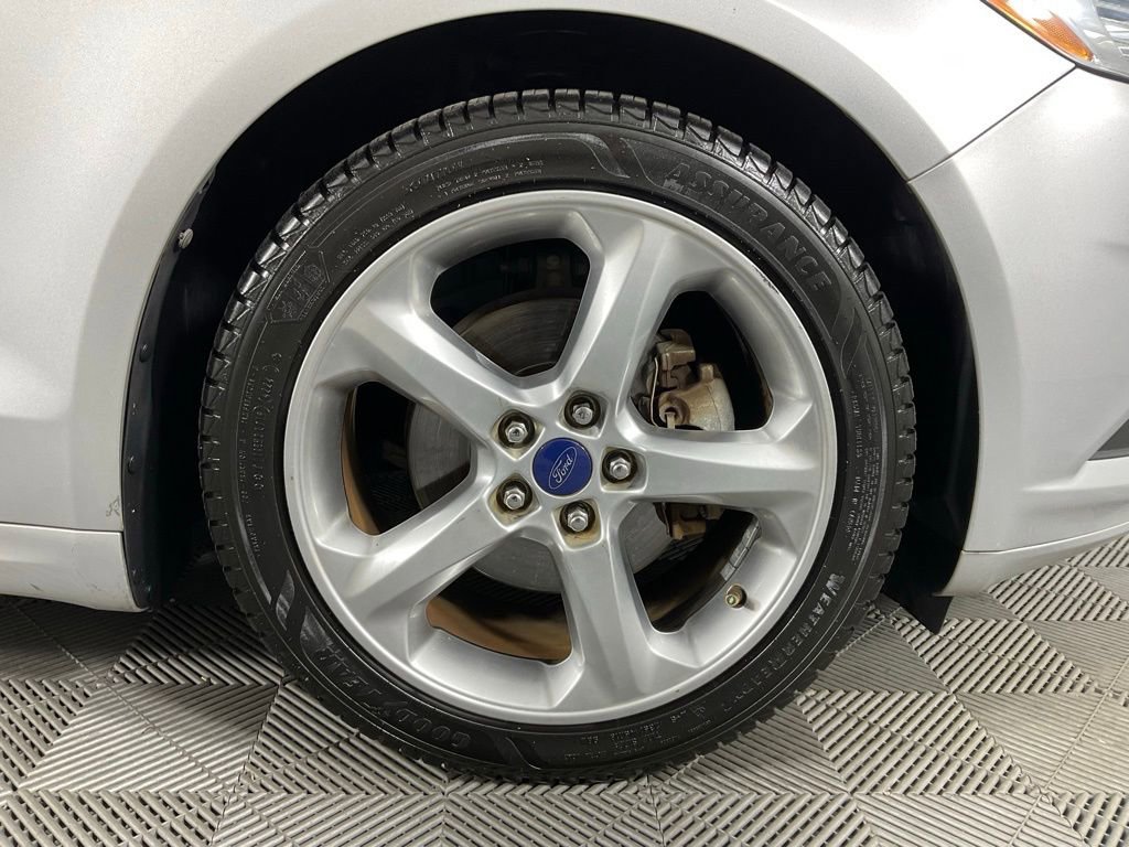 Used 2016 Ford Fusion S w/ Equipment Group 101A image 10