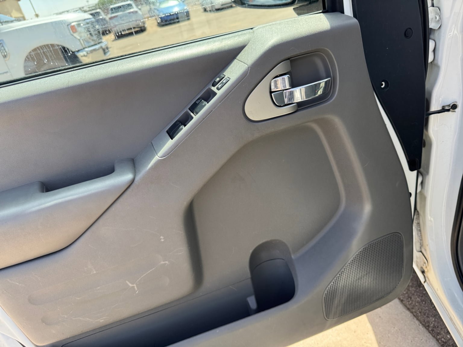 Used 2019 Nissan Frontier SV RWD image 11