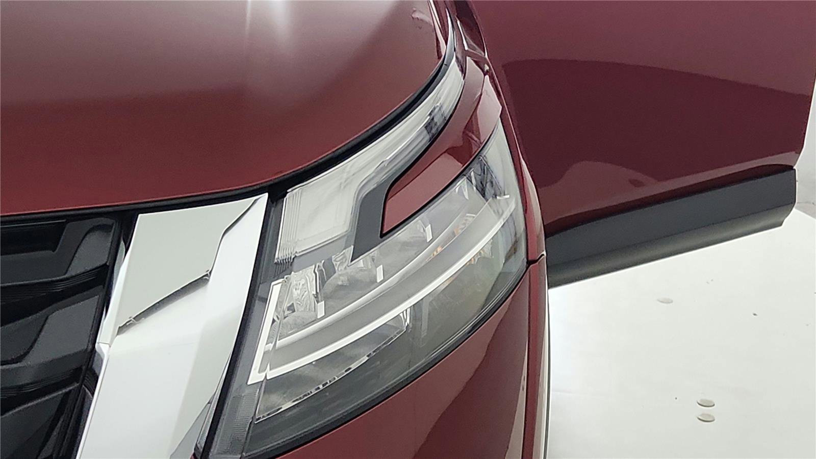 Used 2024 Nissan Pathfinder SL image 37