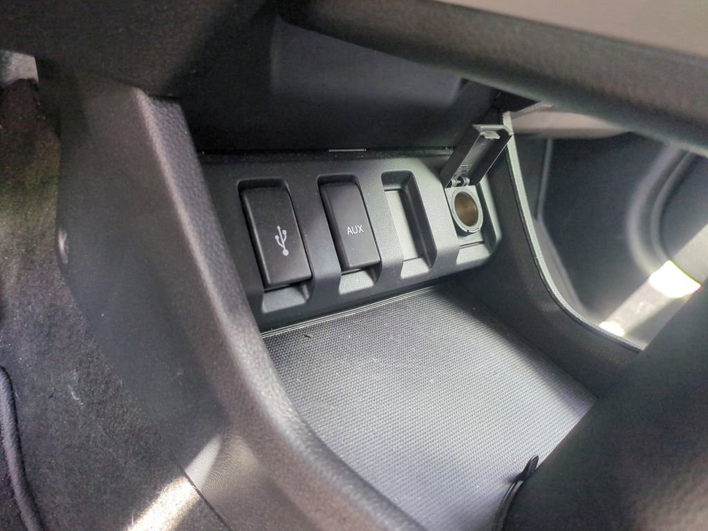 Used 2016 Honda HR-V LX image 22