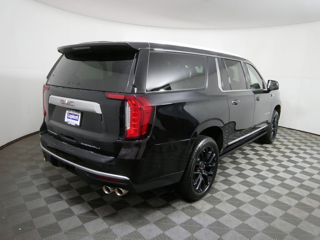 Used 2023 GMC Yukon XL Denali image 3