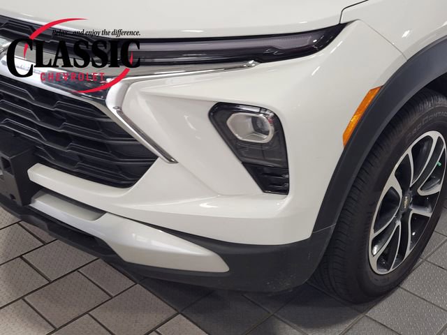 Used 2024 Chevrolet TrailBlazer LT w/ LT Cold Weather Package image 11