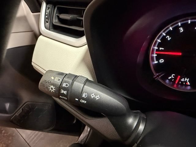 Used 2021 Toyota RAV4 XLE w/ Convenience Package AWD/4WD image 34