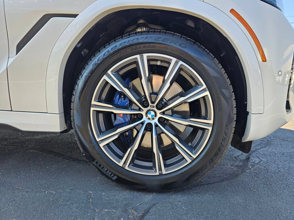 Used 2024 BMW X6 xDrive40i AWD/4WD image 9