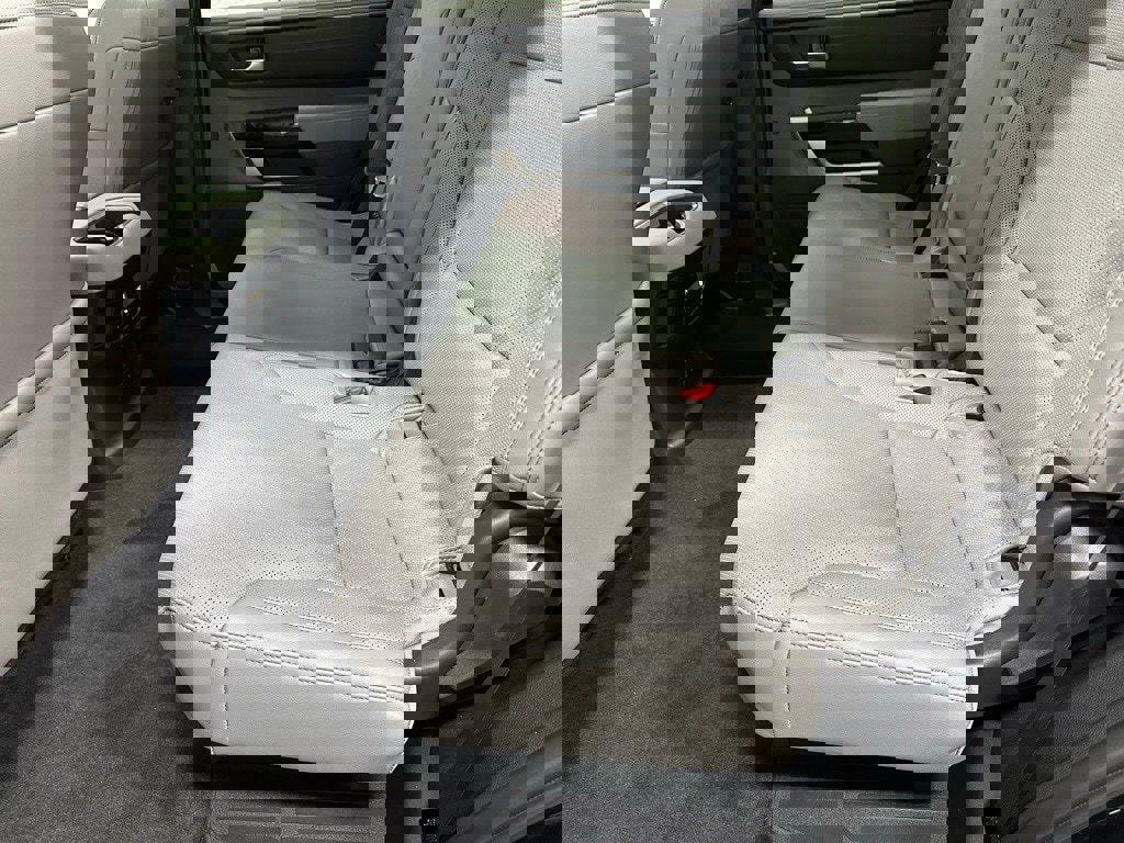 Used 2025 Toyota Sequoia Limited image 47