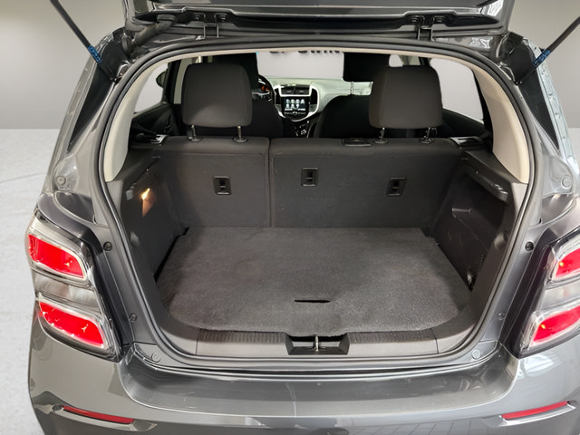 Used 2019 Chevrolet Sonic LT FWD image 32