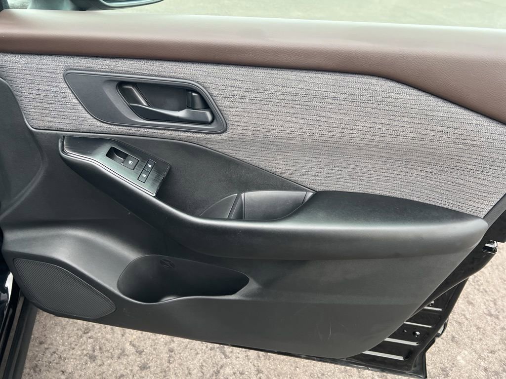 Certified 2023 Nissan Rogue S image 23