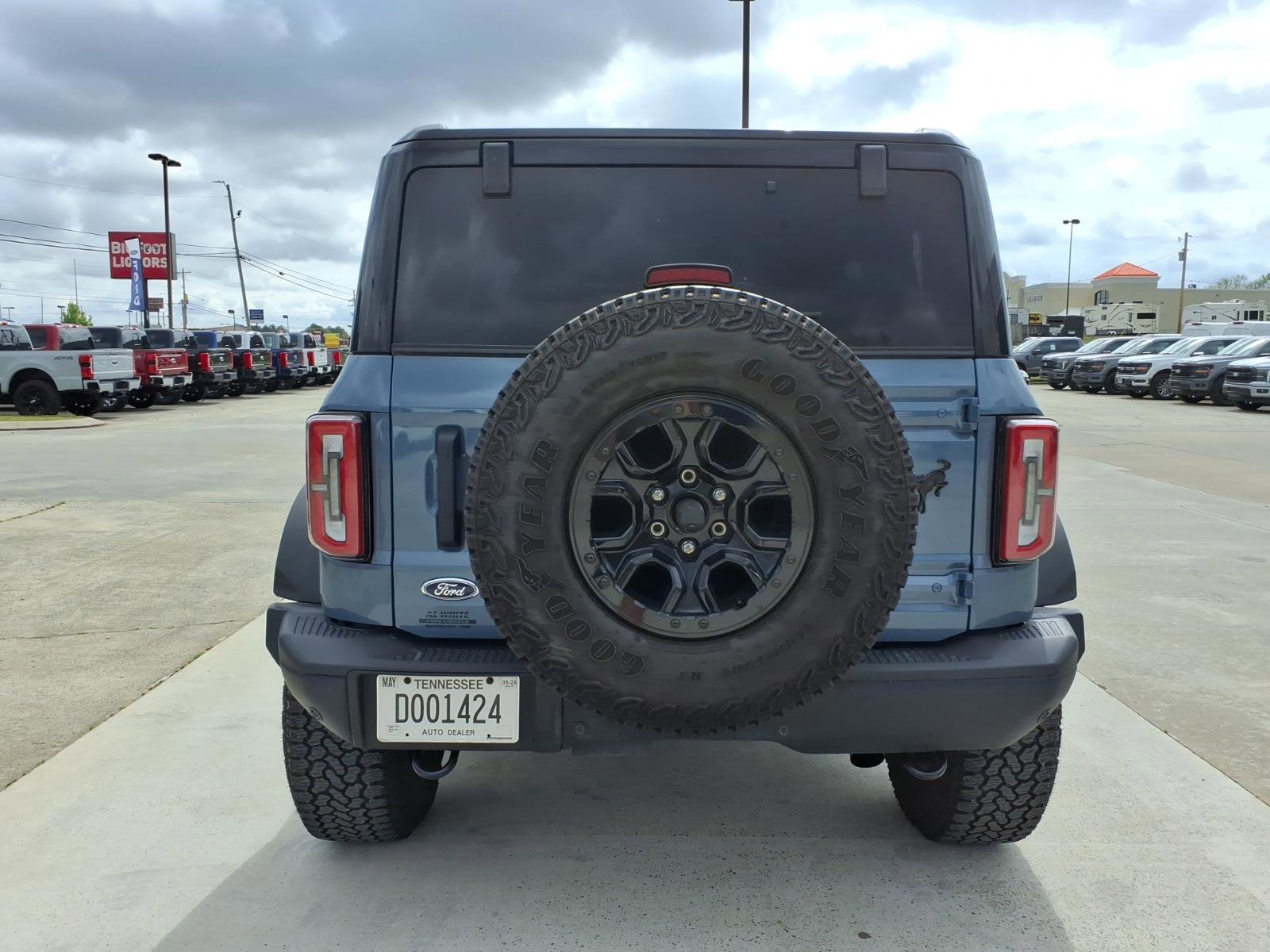 Used 2025 Ford Bronco Badlands image 4