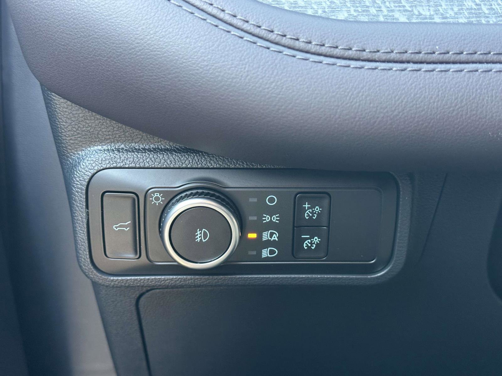 New 2026 Ford Explorer Platinum w/ LUX Leather Package image 27