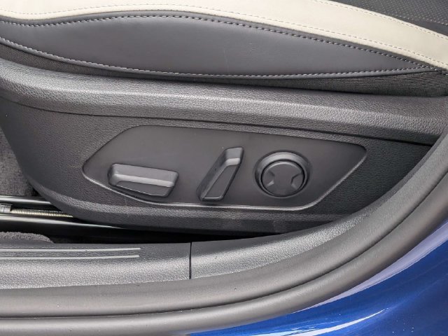 New 2027 Kia K5 GT-Line FWD image 19