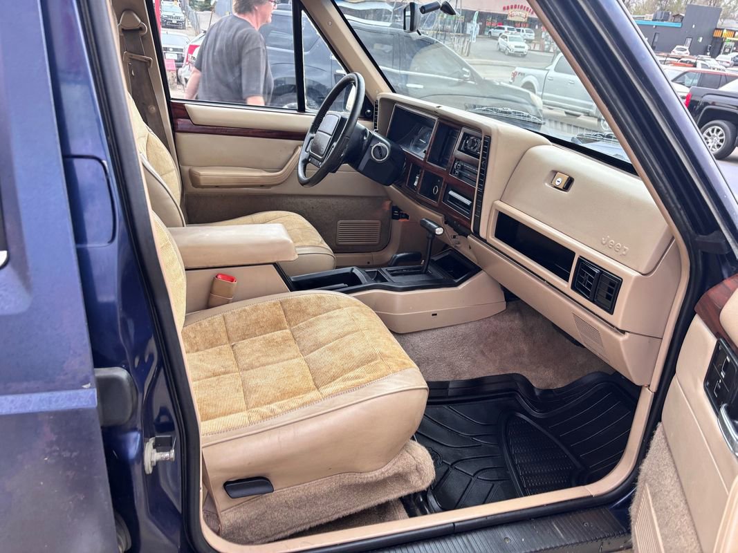 Used 1996 Jeep Cherokee Country image 36