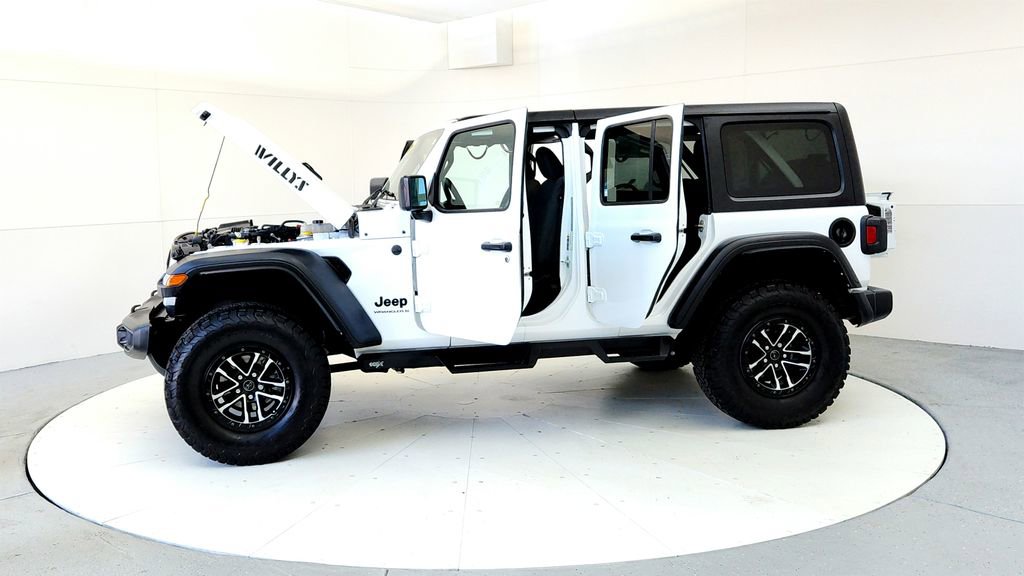 Used 2024 Jeep Wrangler Unlimited Sport AWD/4WD image 10