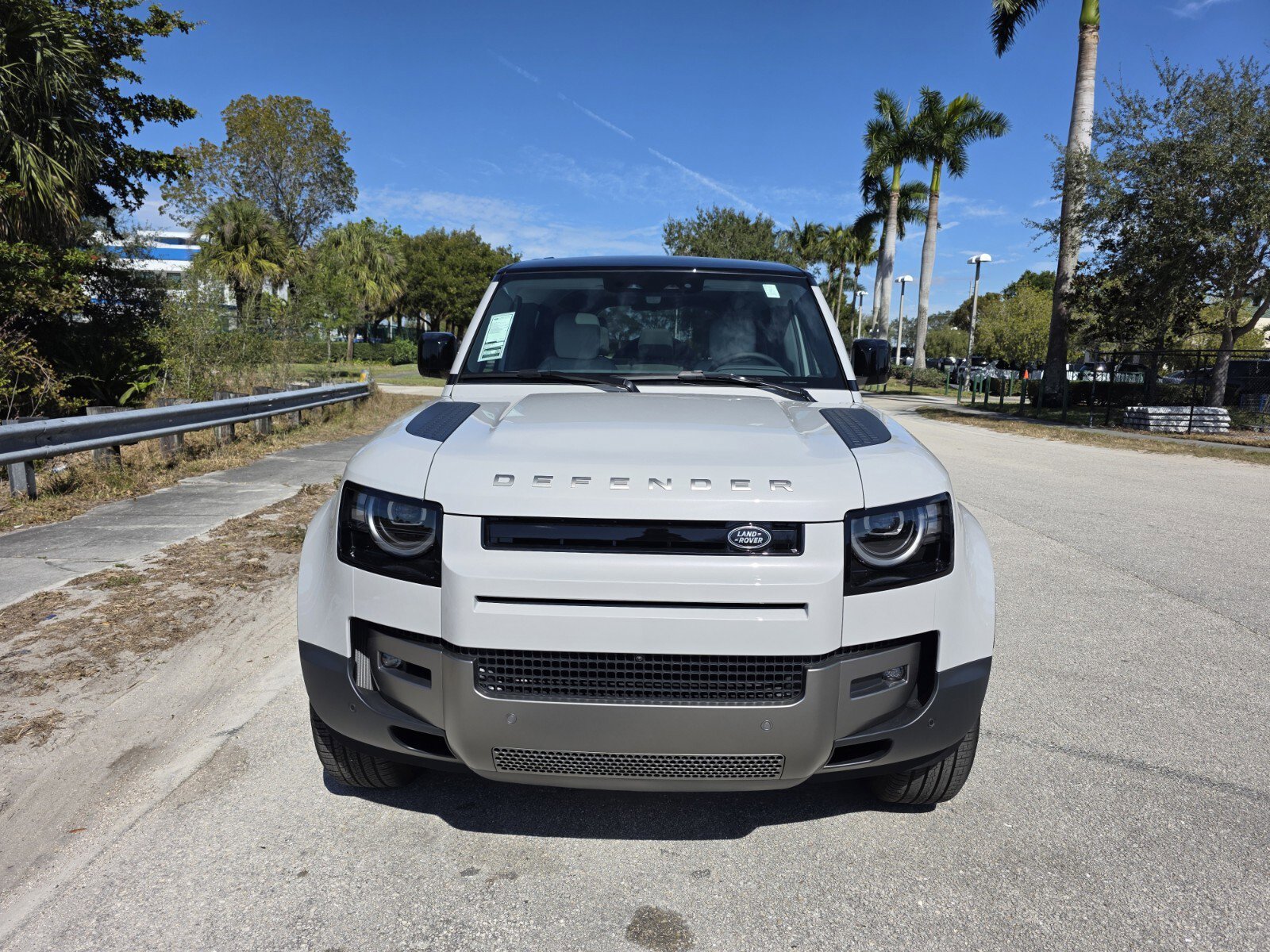 New 2026 Land Rover Defender 110 S image 8