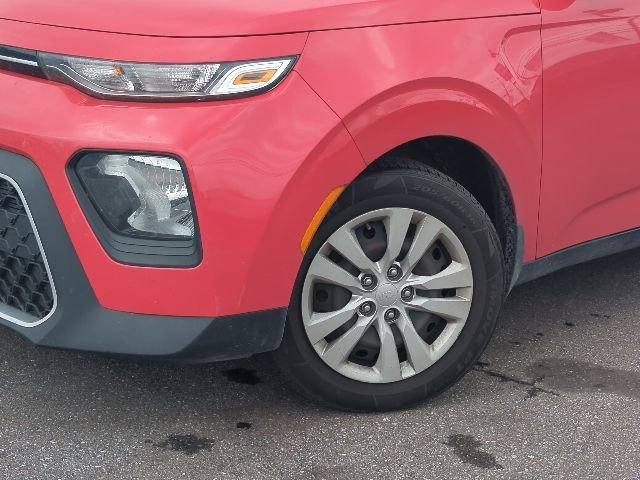Used 2020 Kia Soul FWD image 2