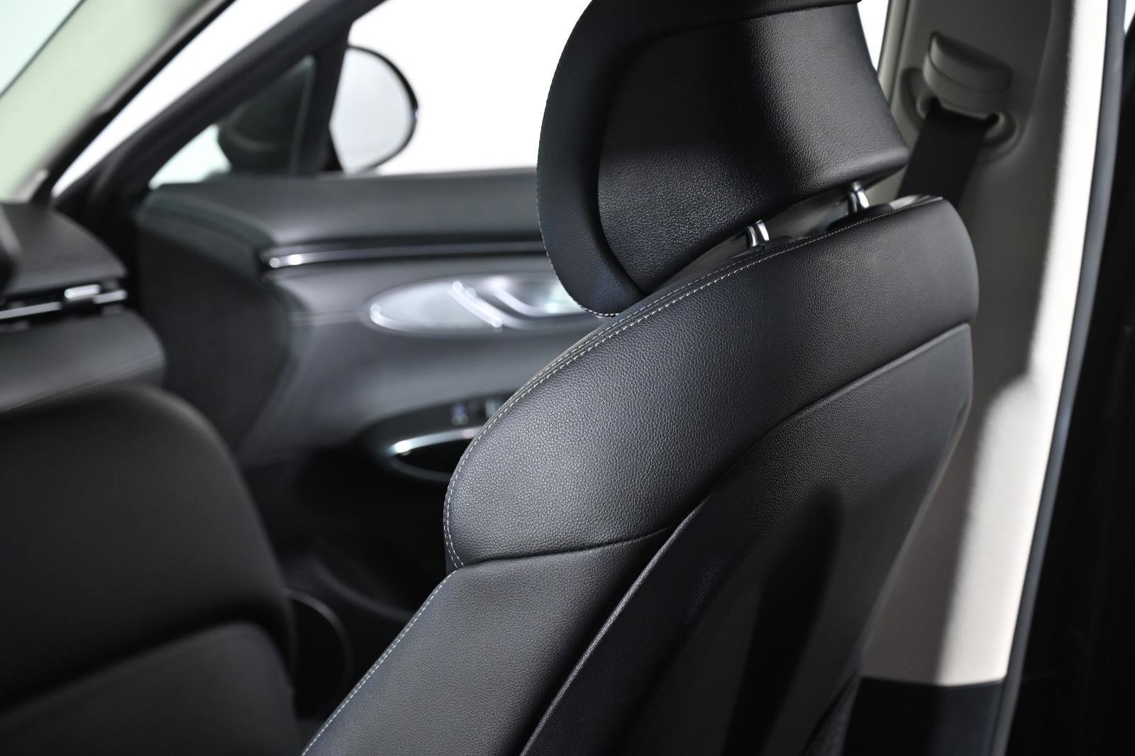 Used 2025 Genesis GV70 2.5T image 29