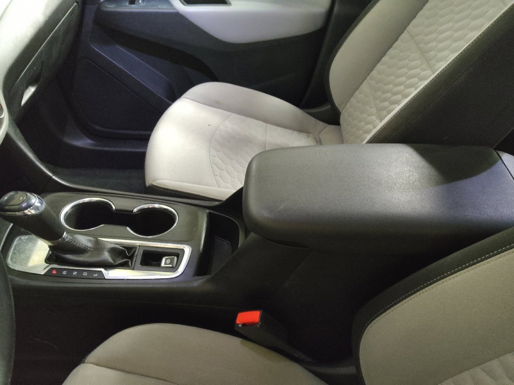 Used 2018 Chevrolet Equinox LS image 26
