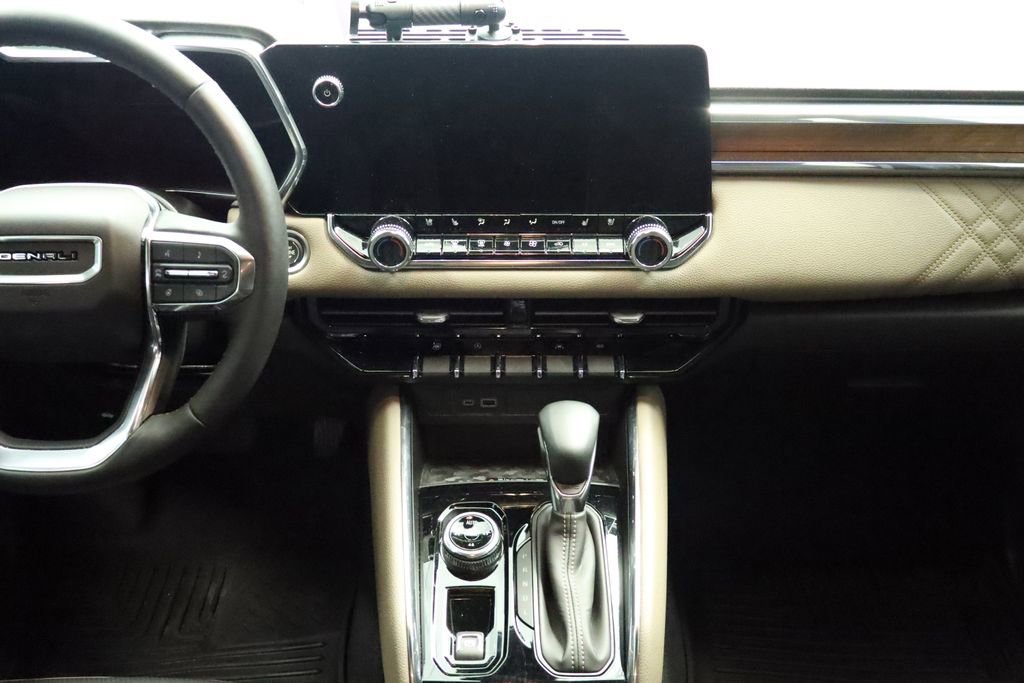 Used 2023 GMC Canyon Denali image 27