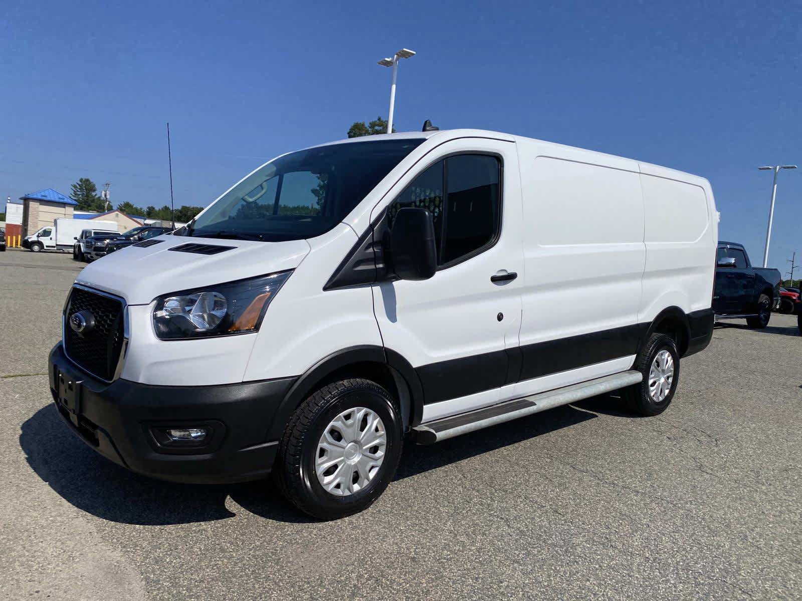Used 2025 Ford Transit 250 Low Roof w/ Exterior Upgrade Package RWD image 8