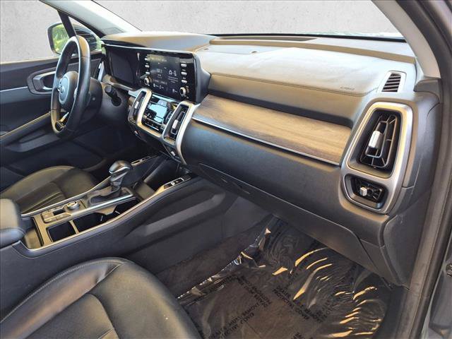 Used 2021 Kia Sorento EX FWD image 20