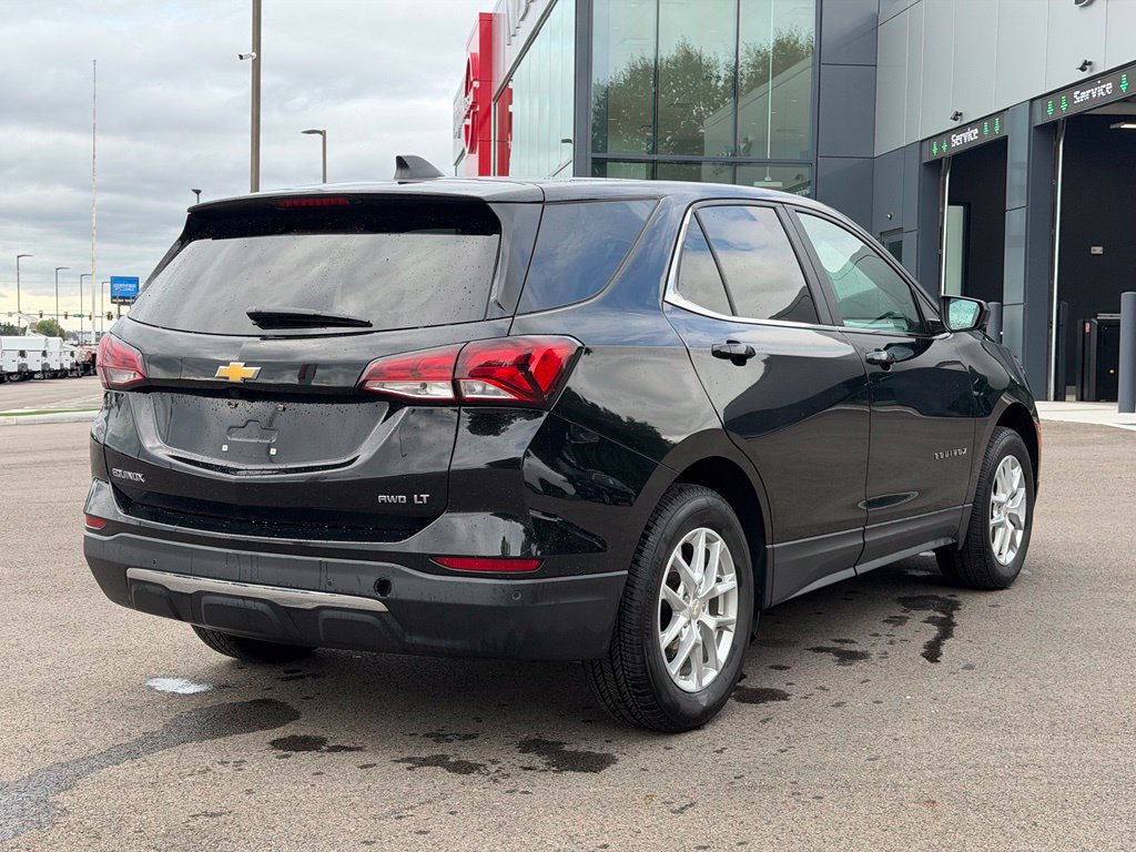 Used 2024 Chevrolet Equinox LT AWD/4WD image 5