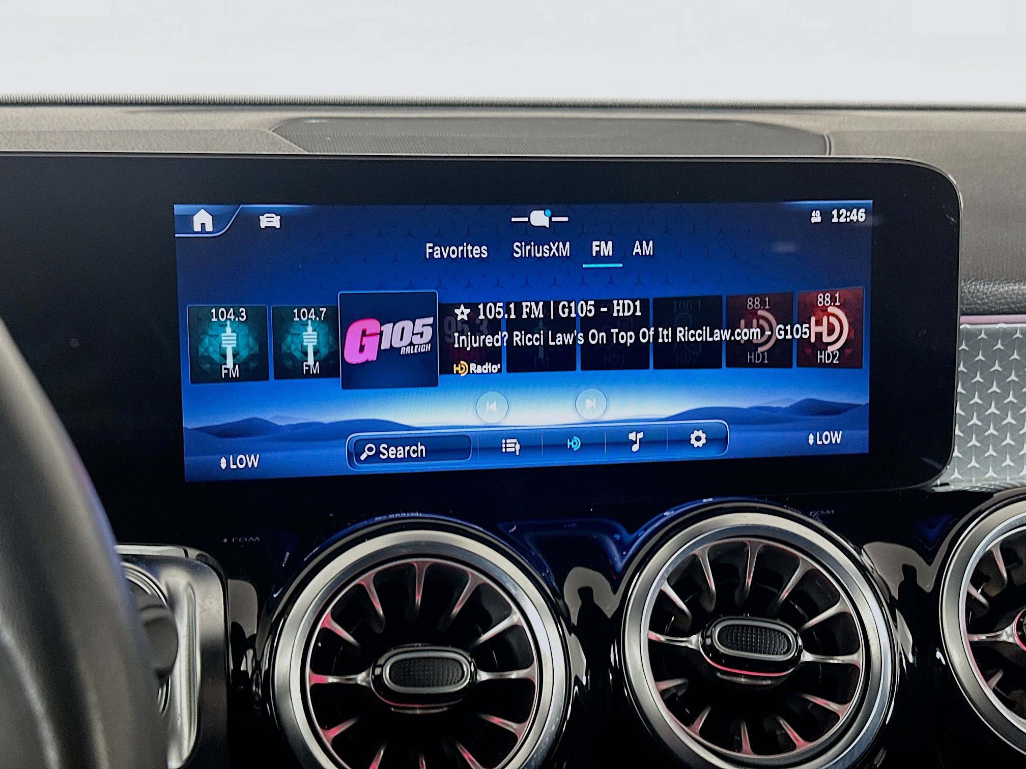 Used 2025 Mercedes-Benz GLB 250 image 21