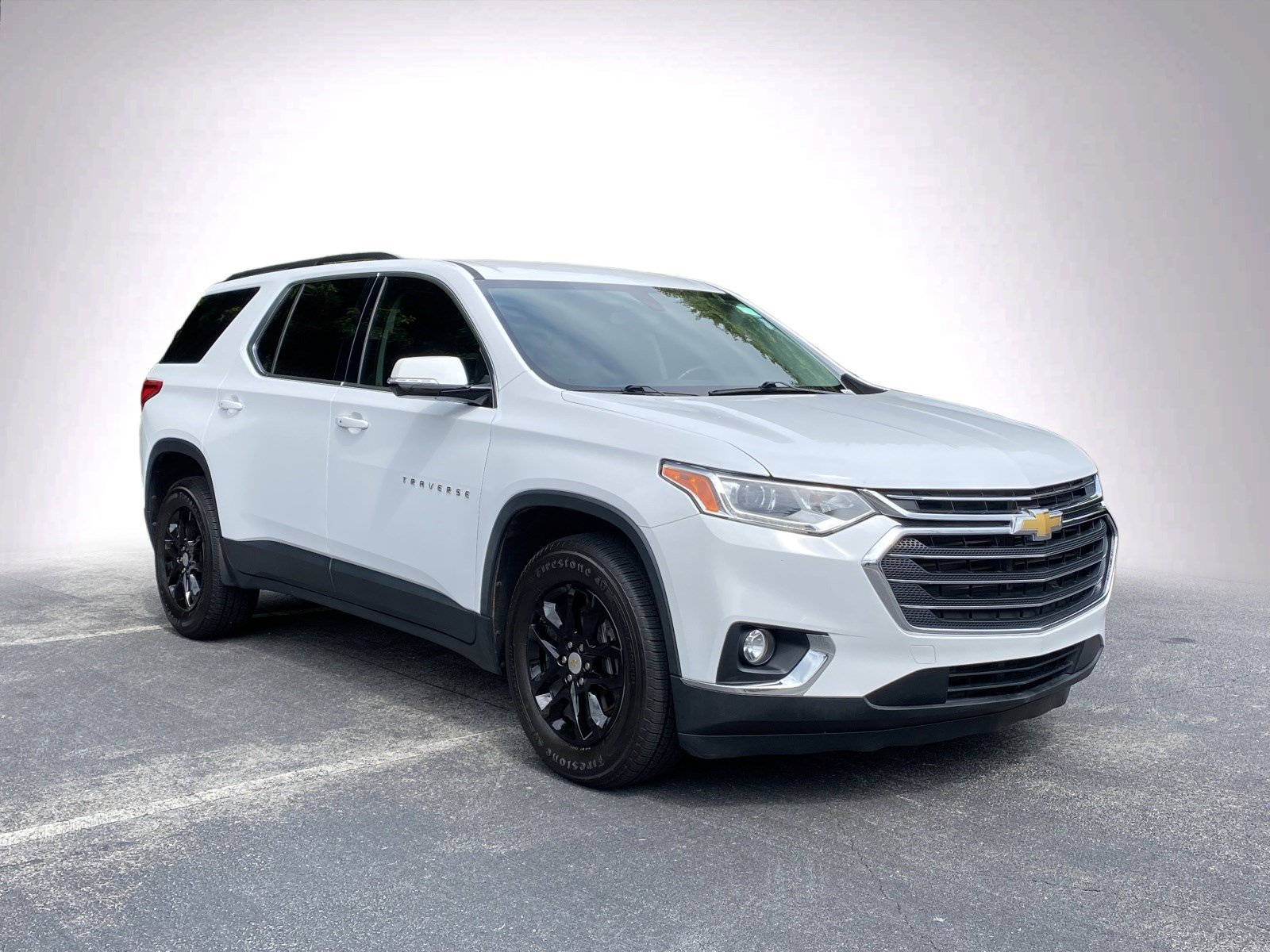 Used 2019 Chevrolet Traverse LT w/ LPO, Floor Liner Package AWD/4WD image 2