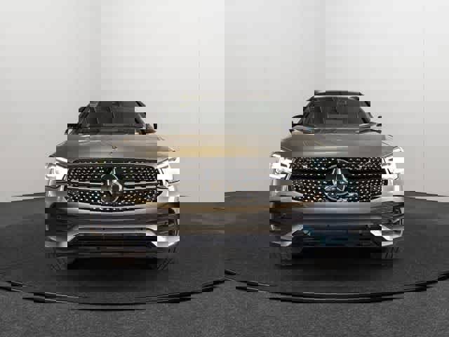 Used 2022 Mercedes-Benz GLC 300 image 2